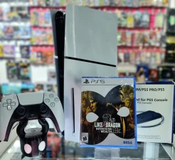 Consola Play Station 5 Slim edición disco PS5. 1 TB de almacenamiento. Incluye, cables, 1 control, base vertical, y juego físico sellado Like a Dragon: Infinite Wealth